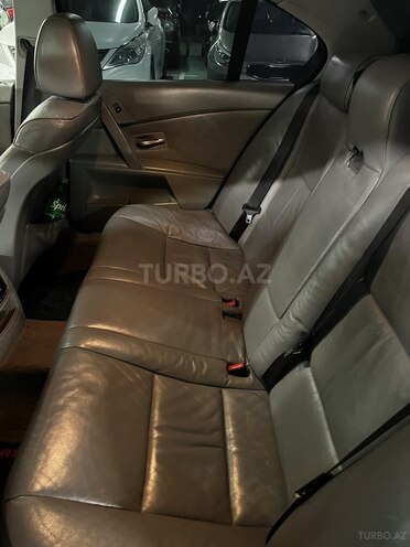 BMW 525 2004, 260,000 km - 2.5 l - Bakı
