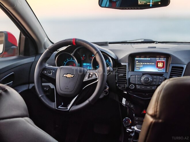 Chevrolet Cruze-11