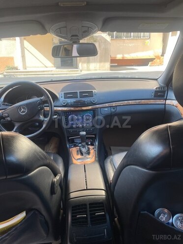 Mercedes E 280-2