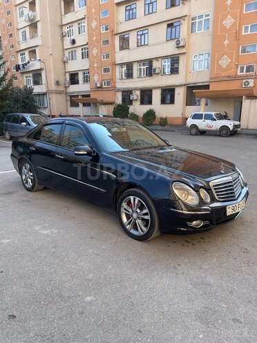 Mercedes E 280-6