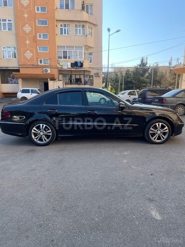 Mercedes E 280-5
