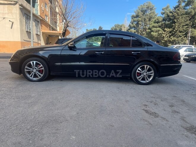 Mercedes E 280-8