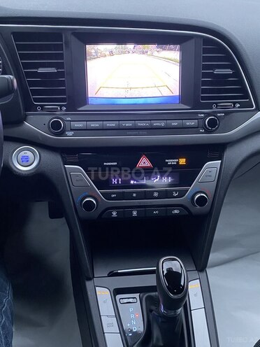 Hyundai Elantra 2016, 70,230 km - 2.0 l - Bakı
