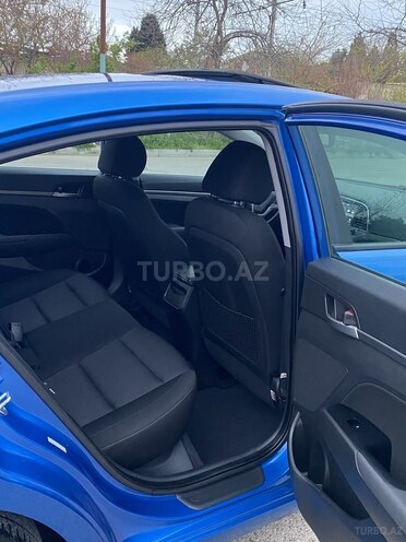 Hyundai Elantra 2016, 70,230 km - 2.0 l - Bakı
