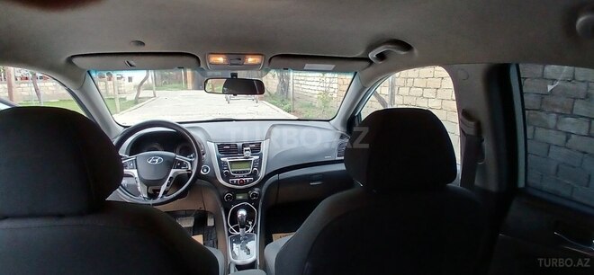 Hyundai Accent 2011, 215,000 km - 1.6 l - Mingəçevir