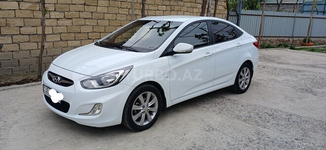 Hyundai Accent 2011, 215,000 km - 1.6 l - Mingəçevir