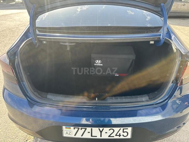 Hyundai Elantra 2019, 153,102 km - 2.0 l - Bakı