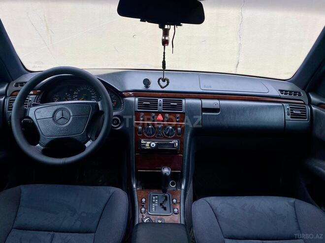 Mercedes E 230 1996, 424,400 km - 2.3 l - Sumqayıt