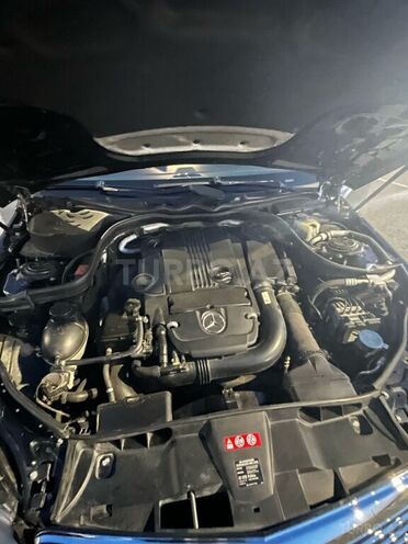 Mercedes E 200 2010, 213,000 km - 1.8 л - Bakı