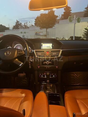 Mercedes E 200 2010, 213,000 km - 1.8 л - Bakı