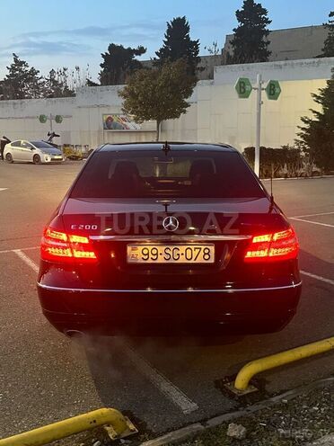 Mercedes E 200 2010, 213,000 km - 1.8 л - Bakı