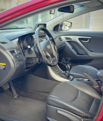 Hyundai Avante 2015, 200,000 km - 1.6 l - Bakı
