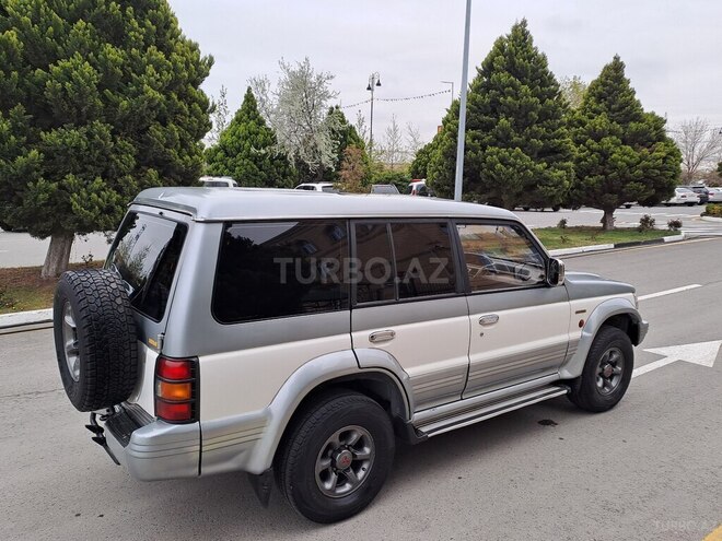 Mitsubishi Pajero 1995, 345,000 km - 2.8 l - Sumqayıt
