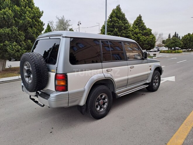 Mitsubishi Pajero 1995, 345,000 km - 2.8 l - Sumqayıt
