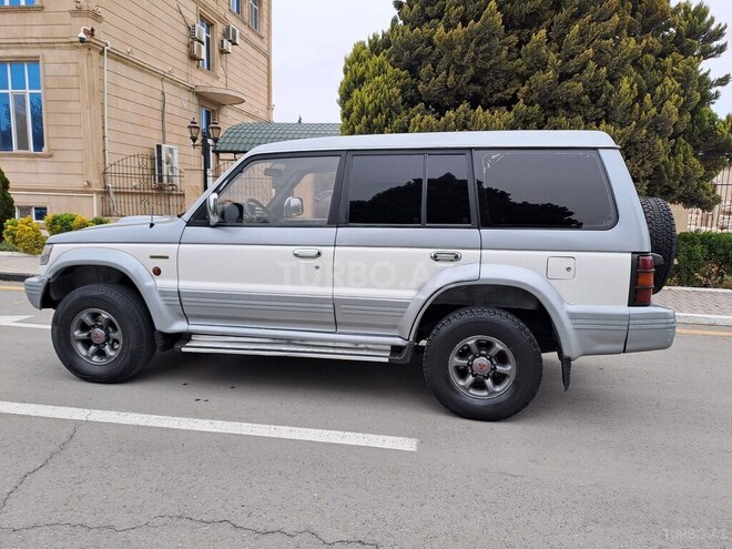 Mitsubishi Pajero 1995, 345,000 km - 2.8 l - Sumqayıt