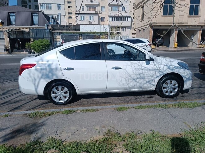 Nissan Sunny 2014, 190,000 km - 1.6 l - Bakı