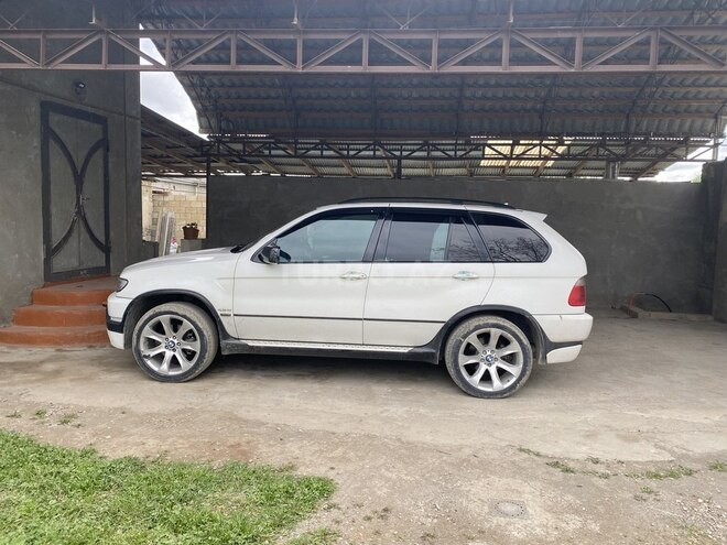 BMW X5 2003, 368,458 km - 4.4 l - Quba