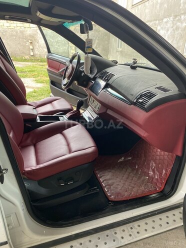 BMW X5 2003, 368,458 km - 4.4 l - Quba