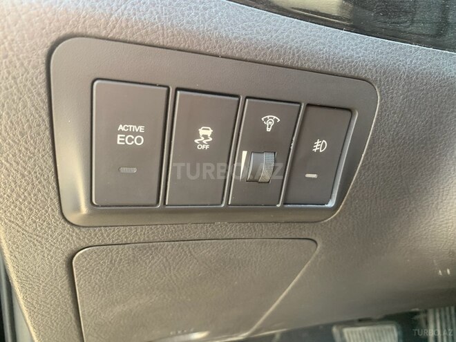 Hyundai Santa Fe-6