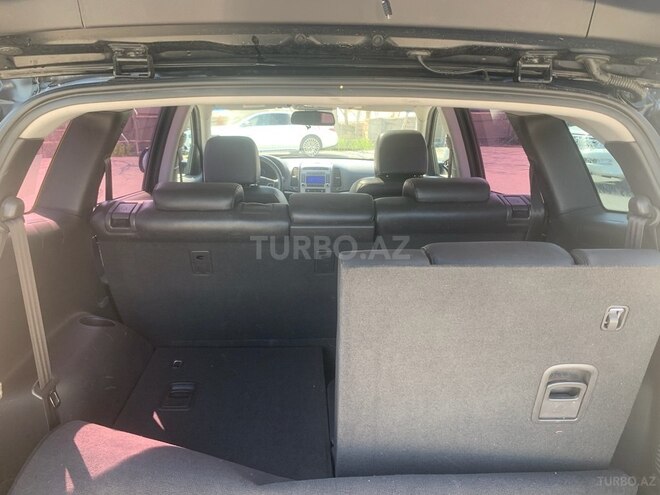 Hyundai Santa Fe-9