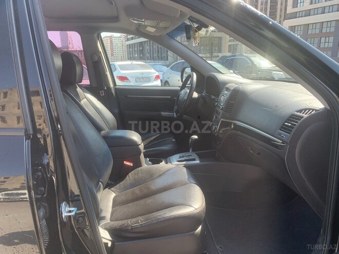 Hyundai Santa Fe-11