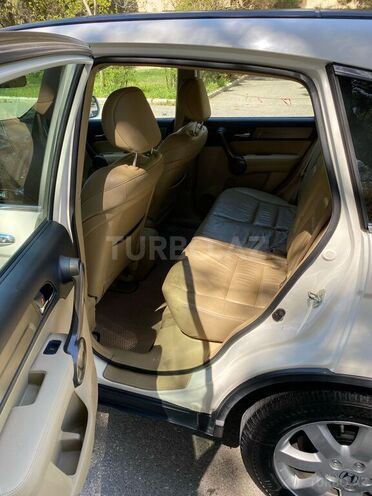 Honda CR-V-9