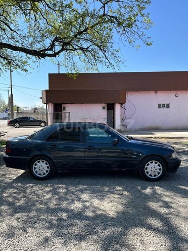 Mercedes C 220 d 1998, 341,256 km - 2.2 л - Xaçmaz