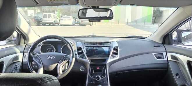 Hyundai Elantra 2015, 240,500 km - 1.6 л - Bakı