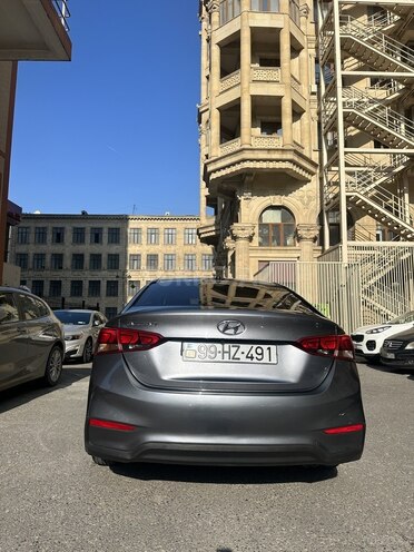 Hyundai Accent 2018, 133,905 km - 1.6 l - Bakı
