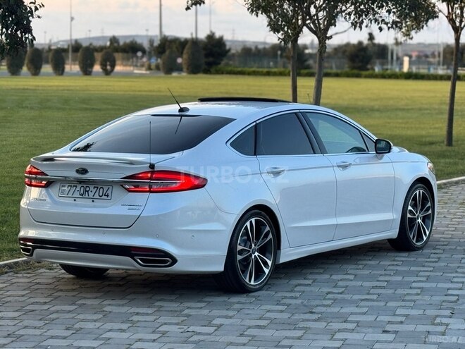 Ford Fusion (North America) 2017, 165,450 km - 2.0 л - Bakı