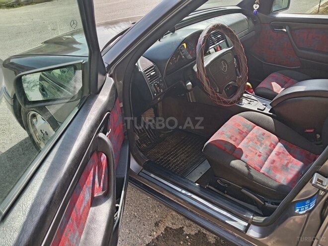 Mercedes C 180 1995, 354,106 km - 1.8 л - Bakı