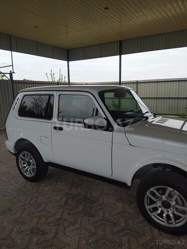 LADA (VAZ) Niva 2017, 66,000 km - 1.7 l - Saatlı