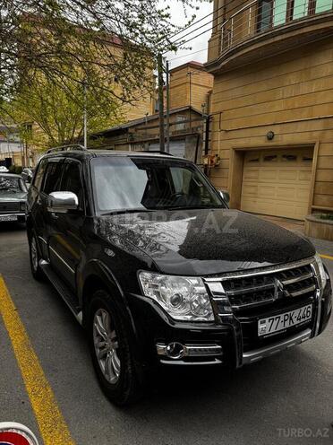 Mitsubishi Pajero 2017, 240,000 km - 3.8 l - Bakı