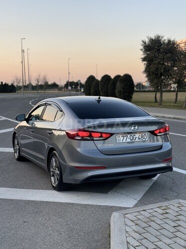 Hyundai Elantra 2018, 124,000 km - 2.0 l - Bakı