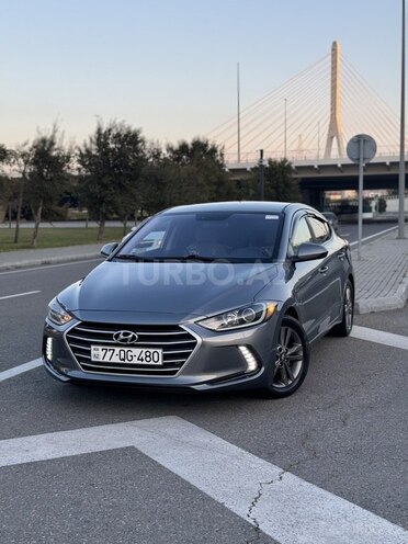 Hyundai Elantra 2018, 124,000 km - 2.0 l - Bakı