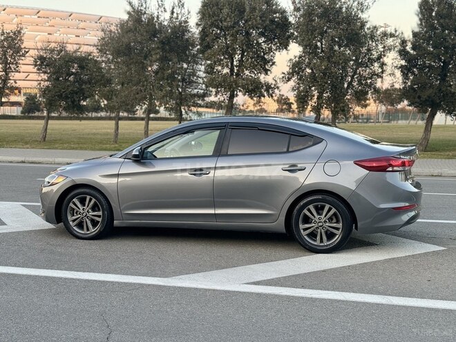 Hyundai Elantra 2018, 124,000 km - 2.0 l - Bakı