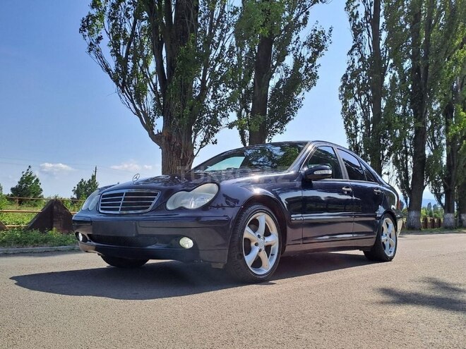 Mercedes C 200 2001, 365,000 km - 2.0 л - Lənkəran