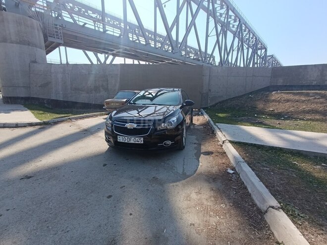 Chevrolet Cruze 2013, 285,000 km - 1.4 l - Şirvan