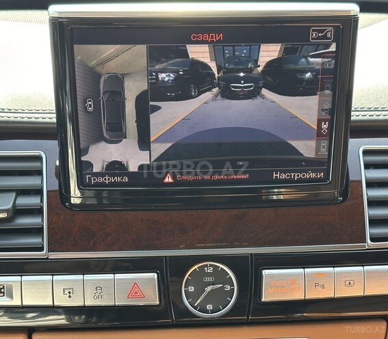 Audi A8 2012, 175,000 km - 4.0 л - Bakı