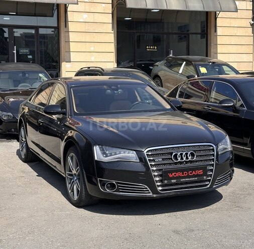 Audi A8 2012, 175,000 km - 4.0 л - Bakı