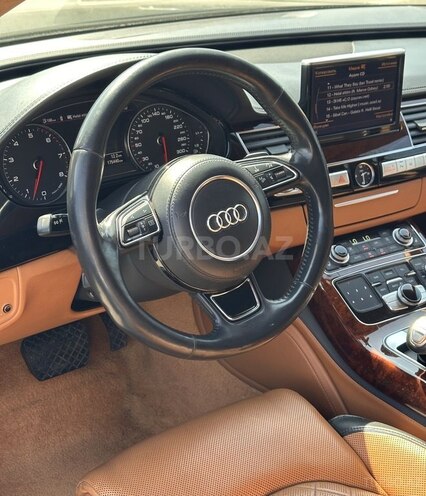 Audi A8 2012, 175,000 km - 4.0 л - Bakı