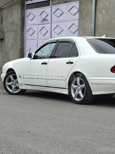 Mercedes E 270 1999, 437,000 km - 2.7 l - Gəncə