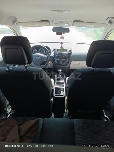 Kia Ceed 2009, 208,000 km - 1.4 л - Salyan
