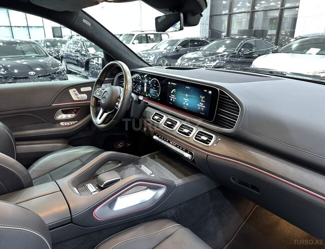 Mercedes GLS 580 4MATIC-10