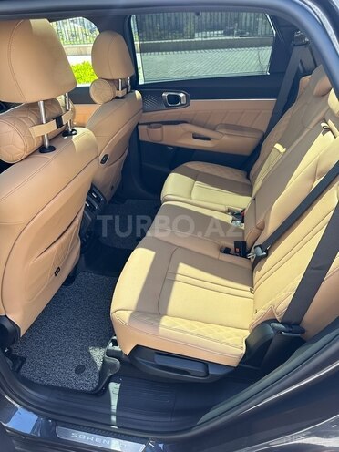 Kia Sorento-16