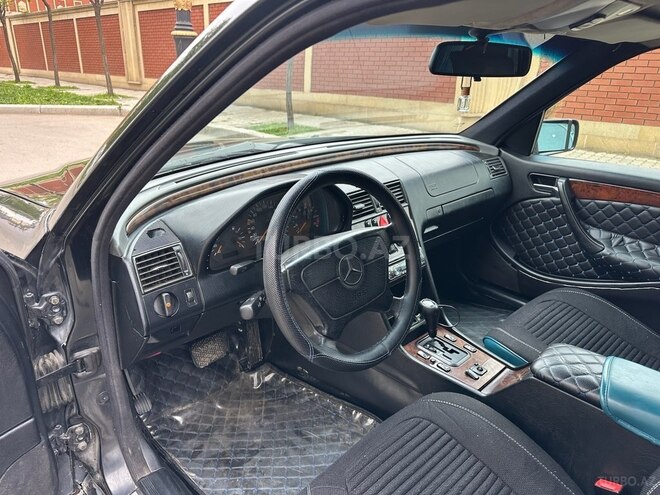 Mercedes C 200 1997, 279,000 km - 2.0 l - Gəncə
