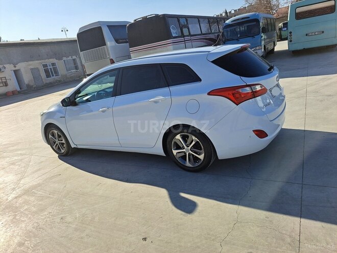 Hyundai i30 2015, 264,500 km - 1.6 l - Gəncə