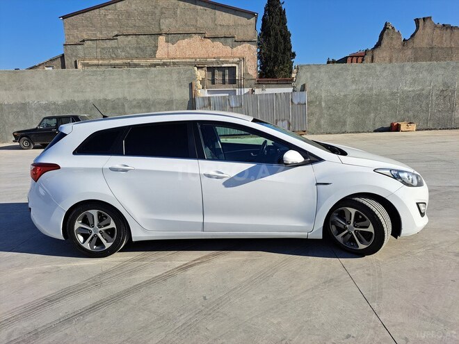 Hyundai i30 2015, 264,500 km - 1.6 l - Gəncə