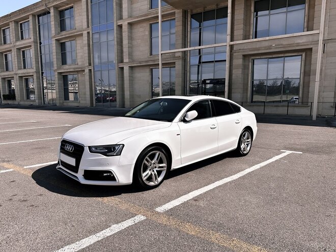 Audi A5 2014, 93,000 km - 2.0 л - Bakı