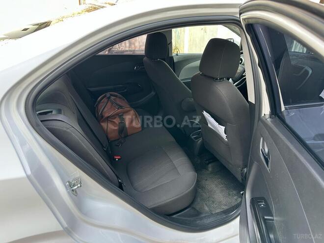 Chevrolet Aveo-9